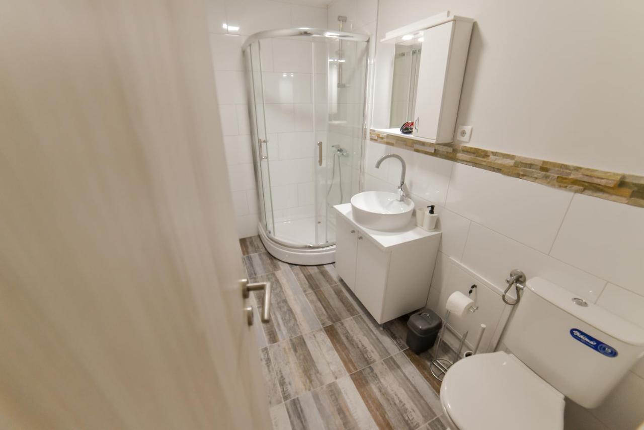 Apartmani Statik Sd 斯梅代雷沃 外观 照片